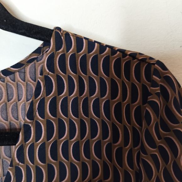 Ann Taylor LOFT TopGeometric Ruffle Sleeve - Picture 6 of 8